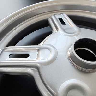 Epoxydispergentie op waterbasis voor anti-corrosieprimaar en bovenkleuring van verschillende metalen ondergronden voor bouwmachines en apparatuur Auto-onderdelen anti-corrosie